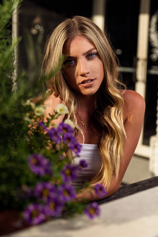 Sony 24-70mm f2.8 Portraits Shoot Breakdown - Audrey up close to flowers